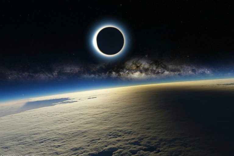 O eclipse nos Estados Unidos ocorrem quando a luz de um corpo celeste é obstruída por outro, resultando em uma exibição espetacular nos céus.
