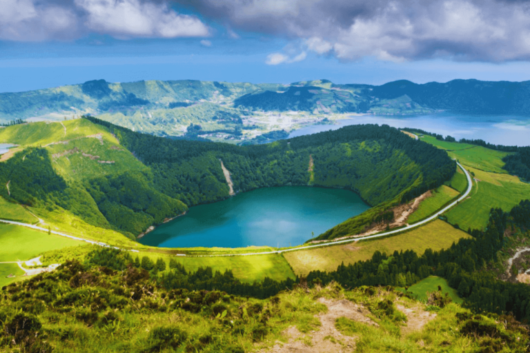 Viagem aos Açores: Uma Aventura Inesquecível para os Amantes de Natureza e Aventura!